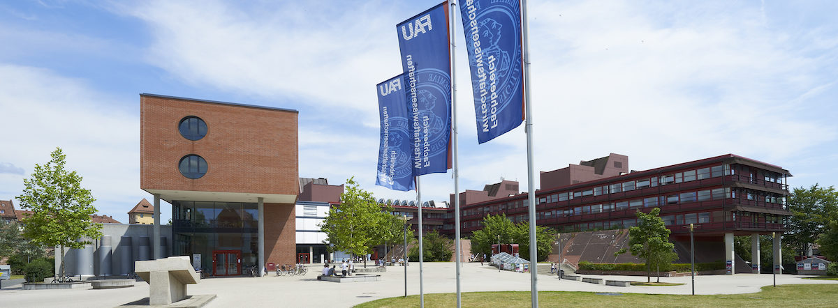 Fotographie der Gebäude des Fachbereichs Wirtschafts- und Sozialwissenschaften (Bild: FAU/David Hartfiel)